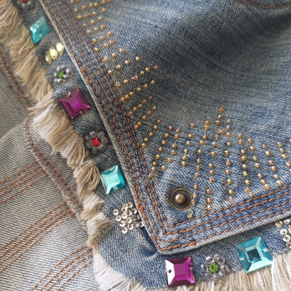 Demin Vest - Picture 6 of 6